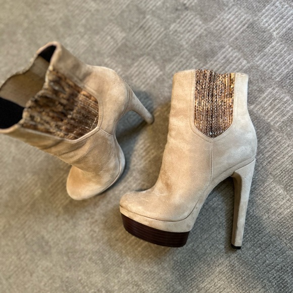 High heel booties - Picture 2 of 3